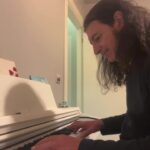 Murat Kekilli Instagram - Her cumartesi saat 23:30’da @trtmuzik ekranlarında buluşalım. Murat KEKİLLİ İle Rock Eli programının bu haftaki konuğu can dostum @boragencerofficial 🤘🎸🎸🤘