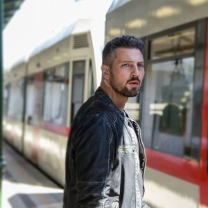 Murathan Muslu Instagram - Heute wird es wieder spannend komisch!
-
21:15 - ORF 1
-
Copstories - die neue Staffel
-
@copstories  @florian.gebhardt #floriangebhardt #orf #copstories #barbarakaudelka #johanneszeiler @sergefalck #sergefalck #kristinabangert @claudiakottal #claudiakottal  #vituswieser @barbarakaudelka_official #proschatmadani @sergefalck #sergefalck @alevirmak_ #alevirmak #susistach @roland_silbernagl #rolandsilbernagl @michaelsteinocher #martinzauner @davidmiesmer #davidmiesmer @martin.leutgeb.7 #martinleutgeb @schoberholger #holgerschober #corneliusobonya @nicholasmonu #nicholasmonu @brodyaga9 #alechantagaev uvm. #otk #tv #austria #cops #polizei #bullen #movie #serie #wien #ottakring #otk