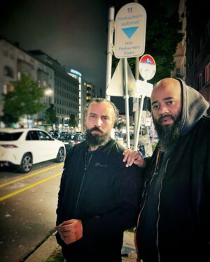 Murathan Muslu Instagram - Mit Alex @ekowmends live in Berlin

#amazoncasting #drücktmirdiedaumen