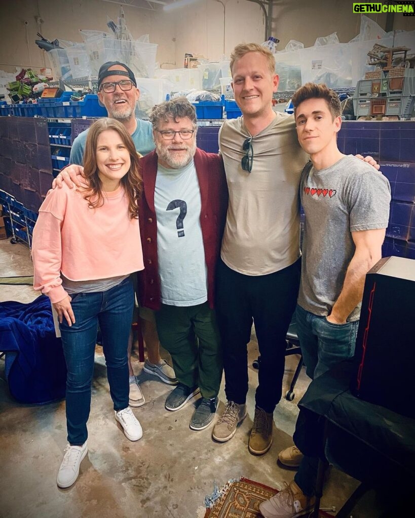 Myles Erlick Instagram - That’s a wrap!🎬 Feeling blessed to have had this experience working with such an amazing group of humans🙏🏼 • • • • #MatterOfTime #CharlieFleck #FeatureFilm #Movie #Film #Actor #Lifestyle #Explore @mediajuicestudios @jeremysnead @ian_c_campbell @thejbaum @chrisbstacey @starsacademytalent @robynkcampbell @ali_astin @seanastin Dallas, Texas