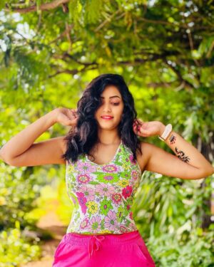 NAKSHATRA TRINAYANI Instagram - Hello..
@nakshatratrinayani 
.
.
.
.
#smile #love #cute #cutenessoverload #tollywood #actress #life #trendingreels