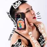 NaNa Master Instagram - 對！你沒看錯 這是一位瘋婆子，瘋婆子就是我 叫我『FONGPOZZ』  這次由最愛的山大王拍出我瘋狂的一面，身上有很多一路走來的可愛標記，不管是〈Love Yourself〉〈追夢人〉〈永不過ㄘˋ〉〈我瘋我驕傲〉〈女明星鬆弛劑〉〈DIVA〉〈好膽你就來〉〈那麼好聽〉〈Shine Like A Diamond〉等等，這一切都想告訴大家可以大方表達真實自我 #ShowYourColors，是一件多麽快樂的事！CASETiFY在六月同志驕傲月邀請多位支持LGBTQIA+的藝術家打造Pride系列電子配件，還可以搭配限量彩虹相機環手機殼，好玩的是，你還能在手機殼上客製化專屬文字，當我們想出『FONGPOZZ』(瘋婆子)這個字的時候，真是感到太噁太快樂太喜歡了，你的專屬字又是什麼呢？  今年六月至七月，只要購買『Pride系列』或『彩虹相機環手機殼』CASETiFY每個還會捐助五塊美金給非營利組織「The Laurel Foundation」為受HIV/Aids影響的朋友提供支援。讓愛環繞！歡迎到CASETiFY官網挑選你愛的商品，響應同志驕傲月一起Show Your Colors吧！  @casetify_taiwan @casetify #ShowYourColors #PrideMonth #pride2023⚫️