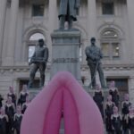 Nadezhda Tolokonnikova Instagram - PUSSY RIOT STORMS INDIANA SUPREME COURT: "GOD SAVE AB*RTION" Indiana was the first state to outlaw most ab*rtions after Roe v Wade was overturned. The state supreme courts have become the hand and uncontested voice of god, we protest this by paying homage to Martin Luther and delivering our theses - starting with Thesis №1, GOD SAVE ABORTI*N. OUR DEMANDS: 1. We demand the separation church and state 2. We demand access to LEGAL and SAFE abortion for every person in the United States. 3. We demand limitations of government control over our bodies 4. We demand a Pussy Riot representative to be appointed as an official advisor to each state’s supreme court, as experts on bodily autonomy 💒💖 ••• Российские консерваторы всегда перенимают все самое худшее, что можно перенять из практики других стран: вслед за ликвидацией права на аб*рт на федеральном уровне в США и почти тотальным запретом аб*ртов в консервативных штатах, патриарх Кирилл потребовал запретить аборты в частных клиниках РФ. Пока российский парламент только обсуждает эту инициативу, частные клиники в регионах уже начали отказываться от проведения абортов (якобы добровольно). В России много что идет по пи*де, но с советских времен наша женщина привыкла к тому, что она распоряжается своим телом. Патриарх Кирилл обезьянничает и копирует практику западных консерваторов и ведет федеральную антиабортную кампанию - и если у него все получится, это будет неслыханный удар по правам женщин и других людей с матками в России.