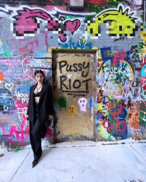 Nadezhda Tolokonnikova Instagram - MICHIGAN 🖤💒 

Pussy Riot came to Michigan Theater right after our release in 2014, and I just went back there last night with a speech and Q&A. Full house both times, 1500 people, thank you for your continuous and overwhelming support. 

Reiterated that Putin is a war criminal and we shall support Ukraine with everything we have.