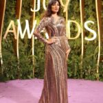 Nadine Njeim Instagram - Lavender carpet moments … #joyawards2024 #nadinenassibnjeim #نادين_نسيب_نجيم