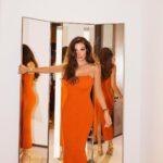 Nadine Njeim Instagram - If life gives you lemons , make orange juices 🥤 🧡🍊🐅 @printempsdoha @dohaoasis hair by @victorkeyrouz Make up by NADINE 💄 #nadinenassibnjeim#نادين_نسيب_نجيم