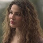 Nadine Njeim Instagram - كيف لقيتوا الحلقة ٥ ؟ محمسين للحلقة ٦ ؟ #وأخيراً #نادين_نسيب_نجيم
