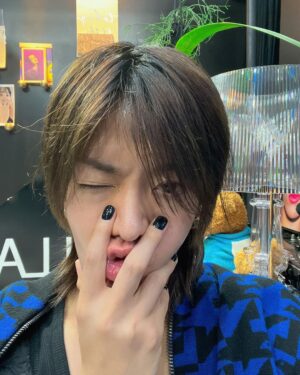 Yuta Instagram - 오랜만에 네일  함 😎