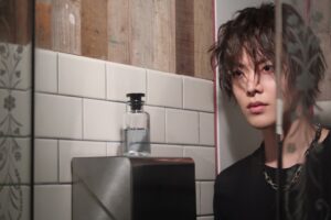Yuta Instagram - #LVParfums
#LVFashion
#louisvuitton