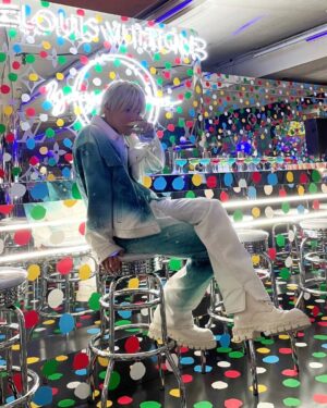 Yuta Instagram - #LV×YayoiKusama 
#LouisVuitton 
@louisvuitton