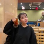 Nana Yamada Instagram – お酒に見せかけたウーロン茶🫢♡いぇーい