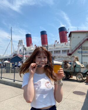 Nanase Yoshikawa Instagram - 暑くて…ね🍺
#ディズニーシー　#TDS