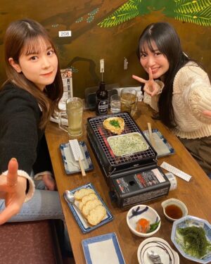 Nanase Yoshikawa Instagram - YouTube初コラボはきたりえさんと㊗️🍺
とーっても嬉しかったです！！また今度ご飯行く約束したので楽しみ😌
Choose me!顔？私たち🥹笑
動画みてねー！