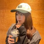 Nanase Yoshikawa Instagram - スタバ新作おいしい。🎃 口の中がイカ墨パスタ食べた時みたいになると思ったらならなかった