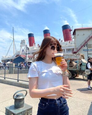 Nanase Yoshikawa Instagram - 暑くて…ね🍺
#ディズニーシー　#TDS