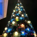 Nanase Yoshikawa Instagram - Disneyland Paris 🏰 クリスマスのディズニーは最高にキラキラしていて可愛すぎた♡ アトラクションもほぼ全部乗れたしパレードも見れた！
