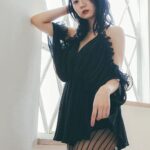 Nao Furuhata Instagram - 週プレさんのアザーカット📷 デジタル写真集「Emer gence」は グラジャパさんにて見れるよ！ ページ数67Pと盛り沢山な内容 撮影も楽しかった🤫🤍