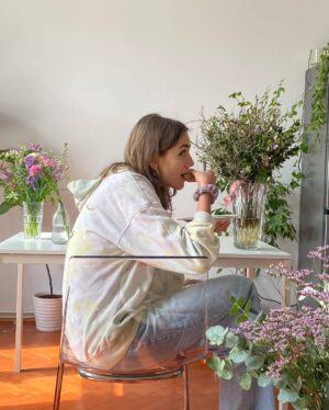 Natálie Halouzková Instagram - { spring essentials } *kyti, ženy, jídlo*