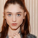 Natalia Dyer Instagram - top shelf w @intothegloss ✨ link in bio 💋