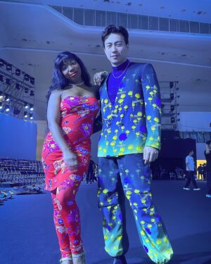Nathaniel Ho Instagram - Thoroughly enjoyed @greedilous_official #SS2024collection at Seoul Fashion Week! Thank you @tinamirae for the invite and @greedilous for having us - it was such a fun show!

It was also really nice to finally meet @reneedreamsart too!

#SeoulFashionWeek 
#Greedilous
#Greedilous_official