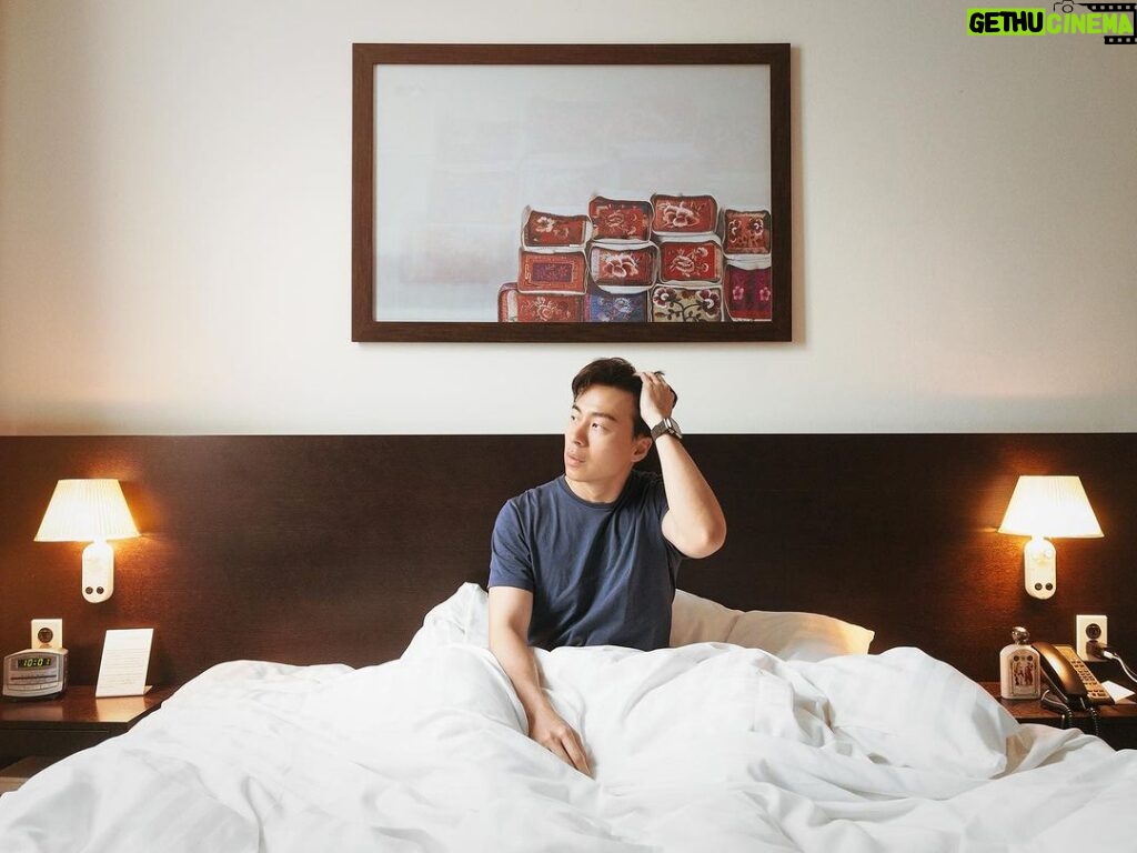 Nathaniel Ho Instagram - Woke up in a strange new bed. 🛏️ 이상한 새 침대에서 깨어났어. 🛏️ Insadong, Seoul, Korea.