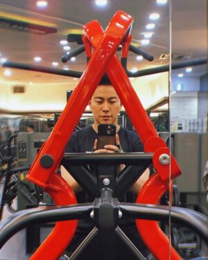 Nathaniel Ho Instagram - Your body is a Temple, take care of it.

When I was younger, fitness felt like a chore, and a lot of times, I abused my body by pushing it too hard, working too long without adequate rest, and oftentimes letting laziness get the better of me.

As I got older though, I began to appreciate being mindful about fitness, not so much from a vanity standpoint, but really more from the point of self-care and mental health. Going to the gym was a way of taming my noisy and chaotic mind, a time for me to work on me, and push myself toward self-improvement.

After all, our body is the only meat-vehicle we will have in this lifetime. There’s a lot more adventures I want to go on, so I need to take care of it so that it can continue to function well.

I’ve taken a break from gym for awhile due to a serious bout of flu as well as school exams, but it’s time to build back better, baby. 

What kind of Temple are you going to build today? Let’s f*ckin’ go! 💪 🚀