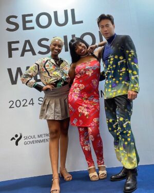 Nathaniel Ho Instagram - Thoroughly enjoyed @greedilous_official #SS2024collection at Seoul Fashion Week! Thank you @tinamirae for the invite and @greedilous for having us - it was such a fun show!

It was also really nice to finally meet @reneedreamsart too!

#SeoulFashionWeek 
#Greedilous
#Greedilous_official