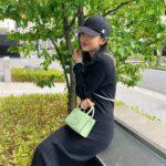 Natsuki Deguchi Instagram - 💚💚💚 #トリーバーチ#エラバイオ #pr