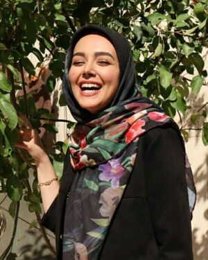 Neda Ghasemi Instagram - شیرین خانوم

#نون_خ
قاب عکس فریبرز
📷@meysammohammadi1991