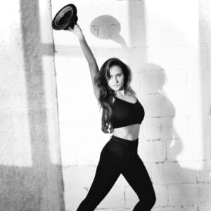 Nelly Karim Instagram - Positive vibes by @araman_x .... simply me ..... #photography #blackandwhite