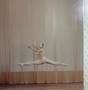 Nelly Karim Instagram - International ballet competition in Moscow I love ballet ❤️#nellykarim #ballet #art