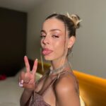 Nerea Rodríguez Instagram - Desliza para ver mi cara cuando leo comentarios de gente mala 💁🏼‍♀️ Dreamteam 💘 @pausellesmakeupartist @soniacases_hairstylist