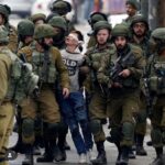 Nesreen Tafesh Instagram - في مستنقع هذه الأرض .. حثالة الأرض .. يأسرون أطفال فلسطين .. يسرقون طفولتهم و شبابهم .. يشربون دمائهم .. يخبؤون اعضائهم و جلودهم .. أي زمن عبثي سافل ذلك الذي نعيش فيه 💔 مبروك عودة أسرانا لحضن أهلهم .. و الحرية للبقية .. و الصبر لقلوبنا 💔 #freepalestine 🇵🇸✌🏻 In the swamp of this earth .. the scum of earth the ( Zionist).. they capture the children of Palestine.. steal their childhood and youth.. drink their blood.. steal their organs and skin.. What an absurd, despicable time that we live in 💔 Congratulations on the return of our captives (hostages) to the embrace of their families.. and may freedom for the remaining ones follow soon.. may patience fill our hearts 💔
