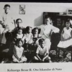 Nia Dinata Instagram - Hari Merdeka Indonesia, mengingat sejarah, sehingga kita tidak amnesia historis. Cerita dari nenek buyutku, yang masih terpatri semoga selamanya, membekali kekuatan batin dan lahir ku, kuat lah kita semua🤍❤️ #indonesiamerdeka #indipendenceday #ibupertiwi