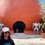 Nia Dinata Instagram - Fascinated by the new Clay Museum in Jogja! It’s like entering another galaxy. Dekat sekali dari tempat baru kami, nggak pakai mandi, maksud hati mau mengambil laundry sprei sprei dkk. Pas lewat, terpana dengan warna terakota nya, langsung berenti dan lihat lihat. Ternyata tanggal 22 Juli akan ada Festival Seni Keramik di sini, pingin belajar bikin kalau ada kelas-kelasnya @museumkugerabah #jogjamemangistimewa #mandorlyfe #itsnotover