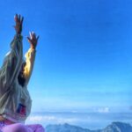 Nia Dinata Instagram - Rejoicing the beautiful mount Inerie (Mother Mountain)of Bajawa✨Flores, terutama Bajawa, dari dulu selalu punya tempat khusus di hati ku. Orang lokalnya begitu tulus dan hangat. Bahagia merasakan komunitas lokal membangun, memelihara penginapan dan restorannya yang super otentik💓 @manulalujungle bangga tinggal di sini #bukanendorse #bestkeptsecret #bajawaflores #supportlocal oh ya..suka sekali dgn hoodies dan joggerpants baru dari @lekatdua @lekatofficial juga bukan endorse, tapi sayang adik sepupu #sisterhood