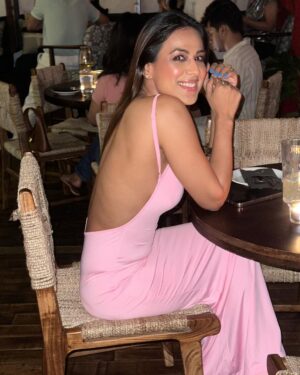 Nia Sharma Instagram - Vibe Check.
#lastdayof2023 Ending the year with some unlikely bonds.. 😘 and wearing my forever fav color.