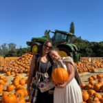 Nia Sioux Instagram - belated pumpkin patch pics 🤎 Underwood Family Farms