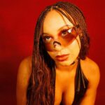 Nia Sioux Instagram - seeing red♥️ photo shoot vlog is out now on my youtube. link in bio💋