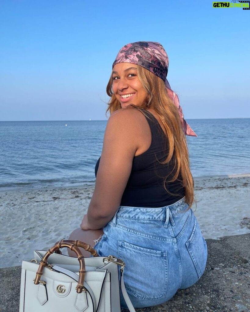 Nia Sioux Instagram - Martha’s Vineyard🐟🦞🌊 Martha's Vineyard