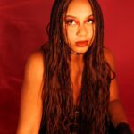 Nia Sioux Instagram - seeing red♥️ photo shoot vlog is out now on my youtube. link in bio💋