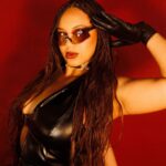 Nia Sioux Instagram - seeing red♥️ photo shoot vlog is out now on my youtube. link in bio💋