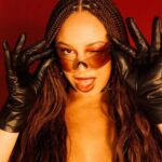 Nia Sioux Instagram - seeing red♥️ photo shoot vlog is out now on my youtube. link in bio💋