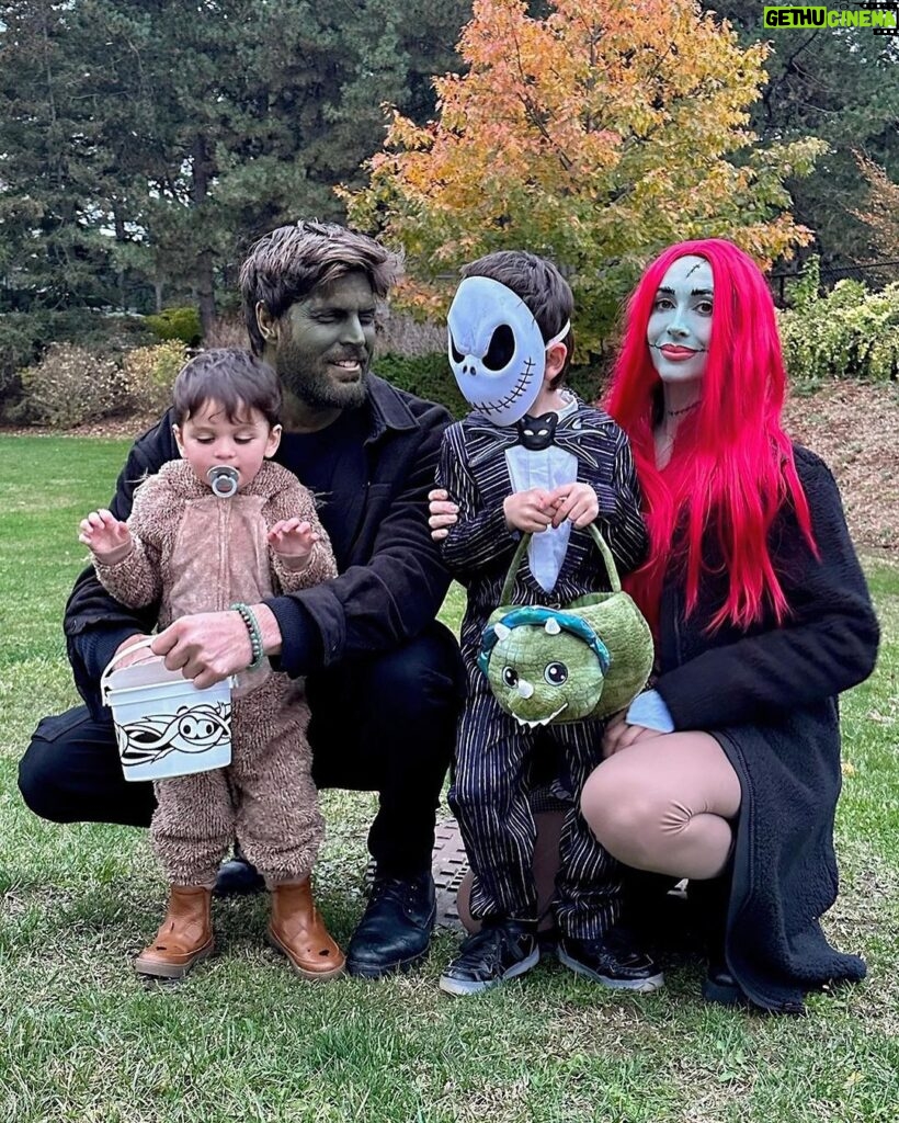 Nick Bateman Instagram - Happy Halloween 🎃