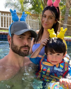 Nick Bateman Instagram - Happy Easter 🐰