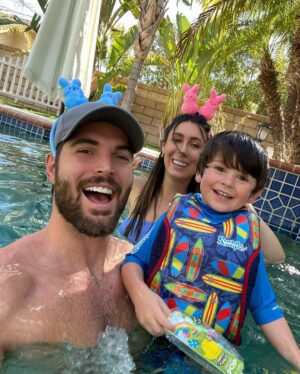 Nick Bateman Instagram - Happy Easter 🐰