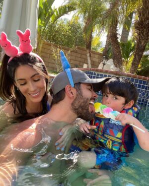 Nick Bateman Instagram - Happy Easter 🐰