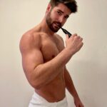 Nick Bateman Instagram – New morning routine 😁 with my @burstoralcare sonic toothbrush fights plaque and keeps the grill nice and white #brushburst #ad Burlington, Ontario