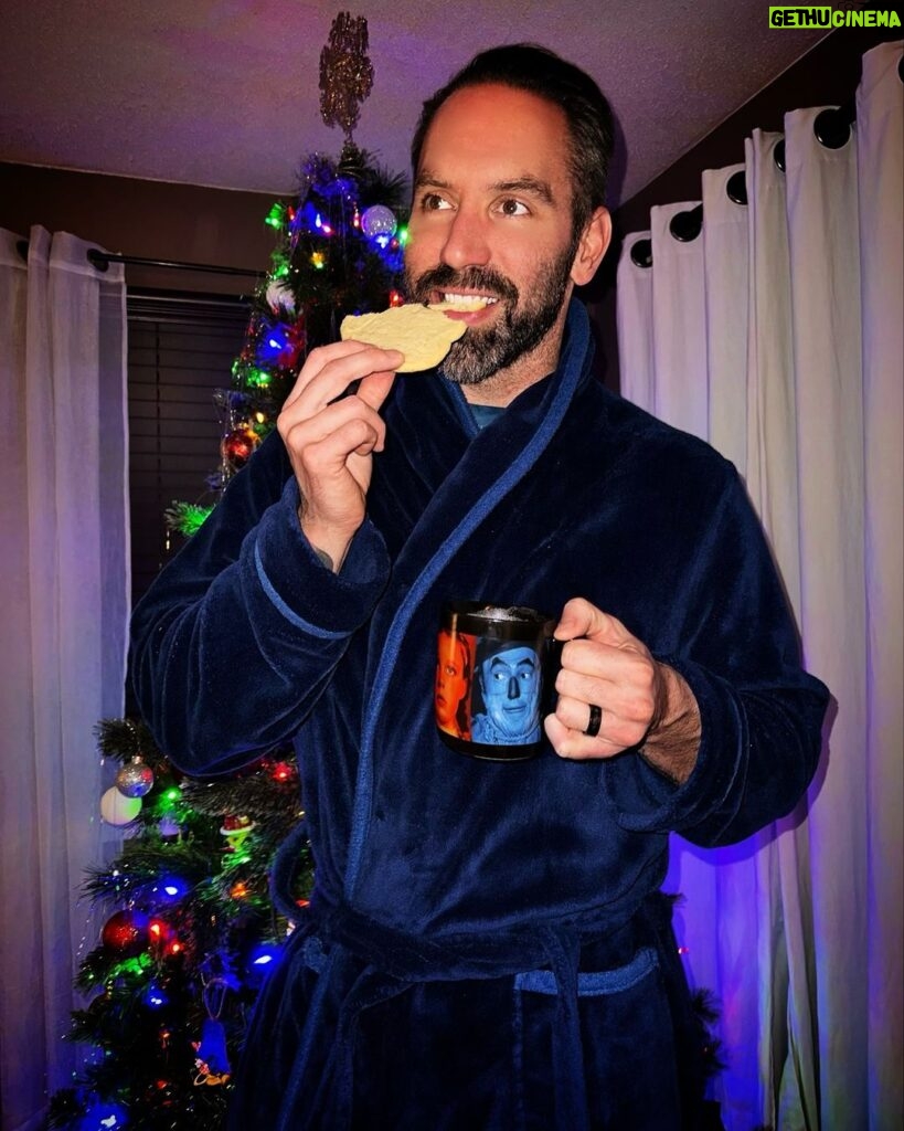 Nick Groff Instagram - Homemade cookies, matcha tea, no haunted abandoned building to sleep in AND a house full of family love! What else could I ask for on this Holiday! Man it feels good to be a G ❤️