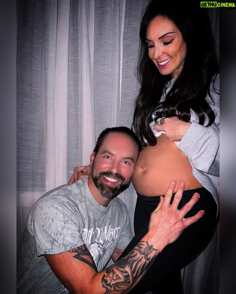 Nick Groff Instagram - Our smiles can’t get any bigger as we grow our family! ❤️ @tessagroff_ you are a miracle! What an incredible journey and love we share!